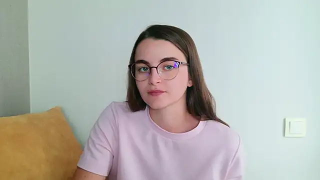 Miss Arwen online show from July 2026 01:17:02 PM