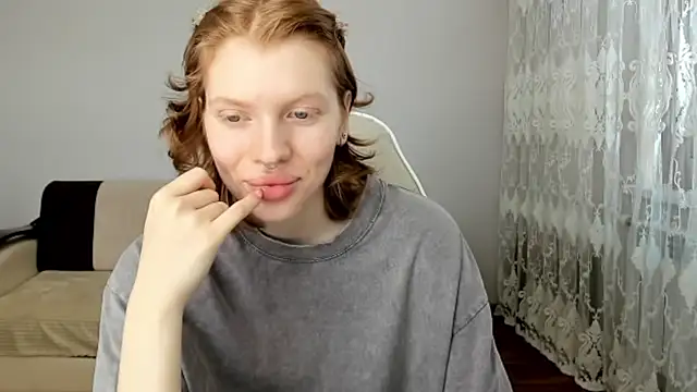 Snapshot of StellaDavis chatting on May 2026 09:14:01 AM StellaDavis online show from May 2026 09:14:01 AM