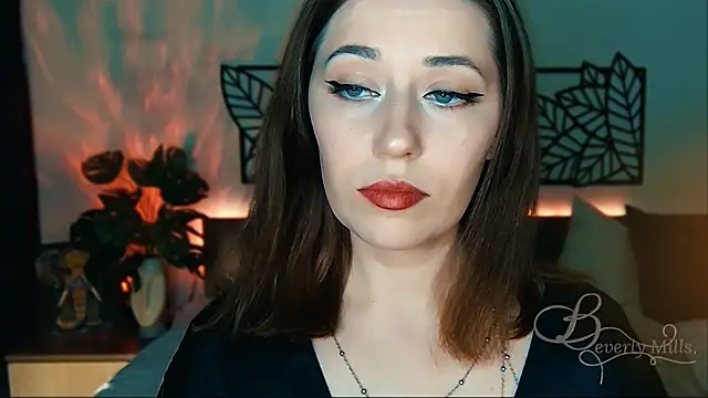 MissBeverlyMills online show from January 2025 07:27:01 PM