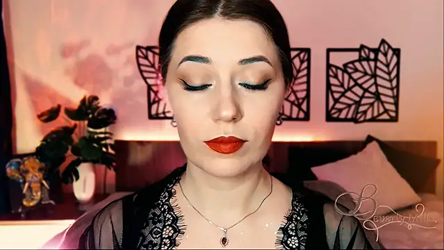 MissBeverlyMills online show from March 2025 08:07:01 AM