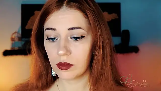 MissBeverlyMills online show from December 2025 05:12:02 AM