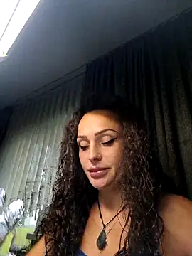 dolcevita002 online show from May 2026 06:10:02 AM