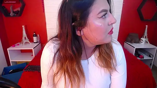 Snapshot of _poison_sweet chatting on February 2026 06:33:01 PM poison sweet online show from February 2026 06:33:01 PM