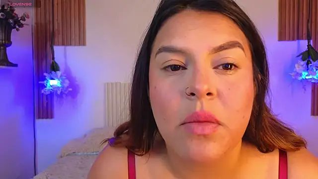 Snapshot of _poison_sweet chatting on February 2026 04:50:01 PM poison sweet online show from February 2026 04:50:01 PM