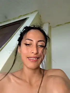 Snapshot of Anahi_cake chatting on February 2025 09:04:01 PM Anahi cake online show from February 2025 09:04:01 PM