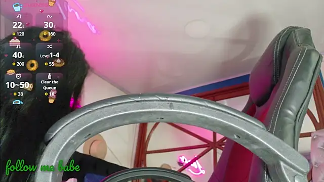 Lina23  online show from October 2025 12:46:01 PM