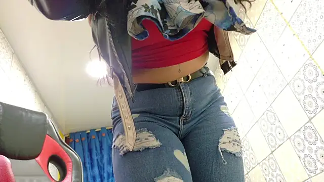 Lina23  online show from October 2025 01:45:02 PM