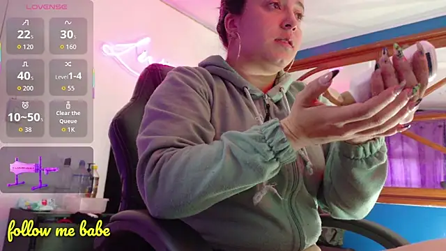 Lina23  online show from October 2025 11:54:01 AM