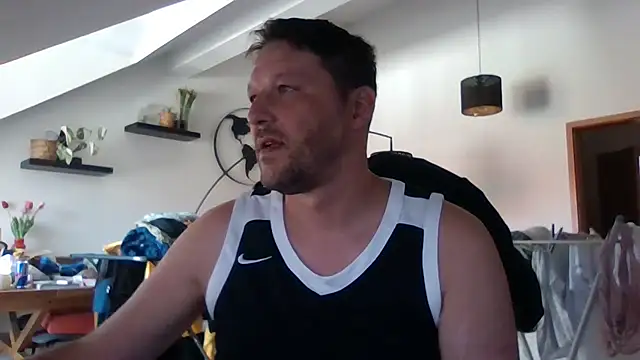BennyLommy online show from August 2026 08:38:01 AM
