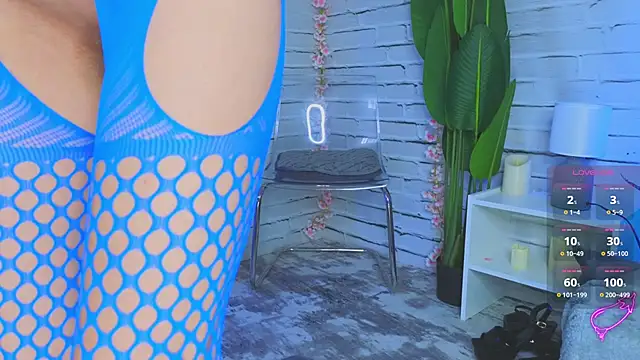 Snapshot of Milana_Sapphire chatting on February 2025 10:48:02 AM Milana Sapphire online show from February 2025 10:48:02 AM