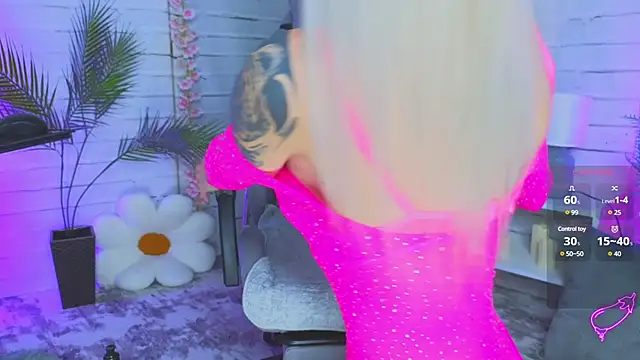 Snapshot of Milana_Sapphire chatting on March 2025 07:38:02 AM Milana Sapphire online show from March 2025 07:38:02 AM