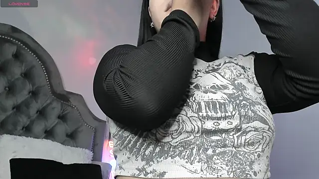 atena hill online show from November 2025 07:26:01 PM