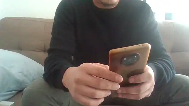 Snapshot of Latino_Bull chatting on December 2024 12:47:01 PM Latino Bull online show from December 2024 12:47:01 PM