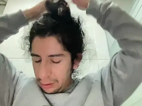 littlelatinhunter online show from December 2025 11:03:02 AM