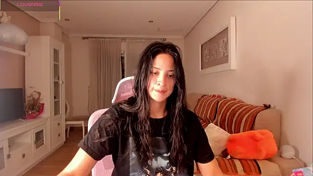 Snapshot of bella_apont chatting on September 2025 11:10:02 PM bella apont online show from September 2025 11:10:02 PM