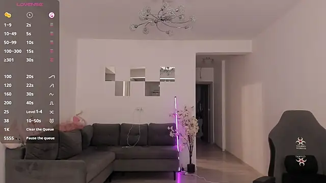 LovelyBianca online show from April 2026 08:58:01 PM