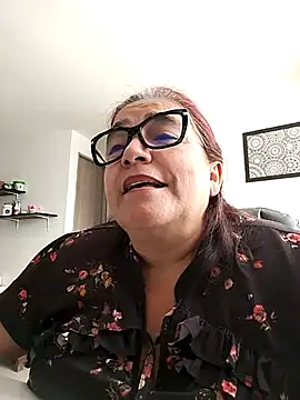 Snapshot of MARIANMILLS__ chatting on March 2025 04:18:02 PM MARIANMILLS online show from March 2025 04:18:02 PM