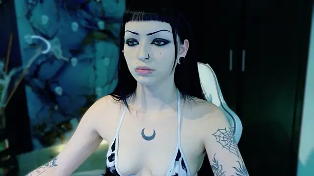 Madison Jackson online show from November 2025 09:59:01 PM