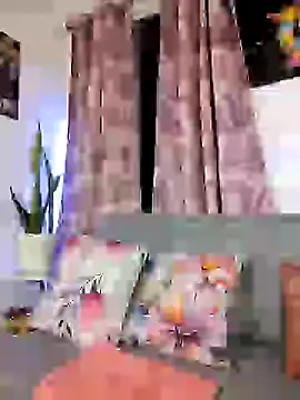 Snapshot of Charlotte_Bayron chatting on January 2025 11:38:02 PM Charlotte Bayron online show from January 2025 11:38:02 PM