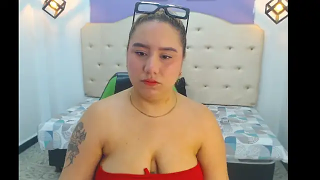 Kathiasaints online show from February 2026 07:14:02 PM