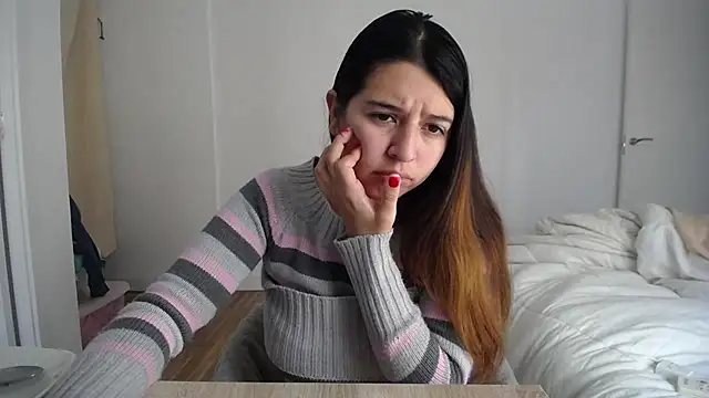 Snapshot of Contantin_helena chatting on January 2025 01:41:02 PM Contantin helena online show from January 2025 01:41:02 PM