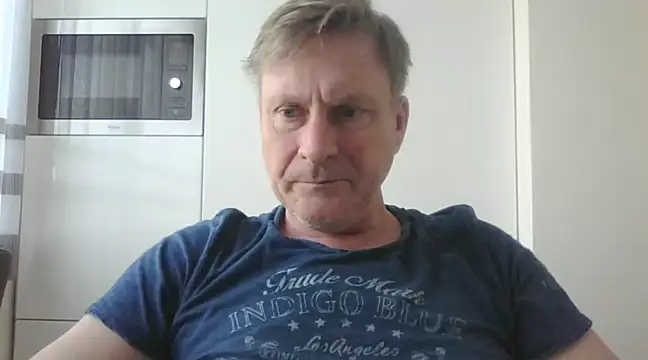 Snapshot of johnnym1 chatting on January 2025 09:55:01 AM johnnym1 online show from January 2025 09:55:01 AM