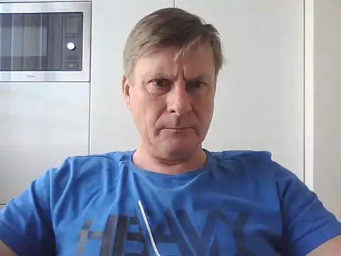 Snapshot of johnnym1 chatting on February 2025 08:06:01 AM johnnym1 online show from February 2025 08:06:01 AM