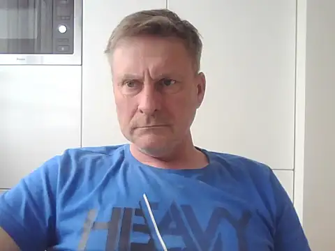 Snapshot of johnnym1 chatting on March 2025 01:40:02 PM johnnym1 online show from March 2025 01:40:02 PM