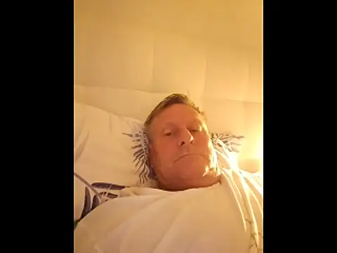 Snapshot of johnnym1 chatting on June 2026 04:14:02 AM johnnym1 online show from June 2026 04:14:02 AM