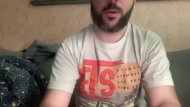 Snapshot of RedDante89 chatting on January 2025 11:02:02 AM RedDante89 online show from January 2025 11:02:02 AM