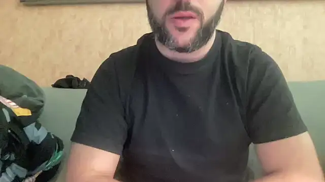 Snapshot of RedDante89 chatting on February 2025 09:45:02 AM RedDante89 online show from February 2025 09:45:02 AM