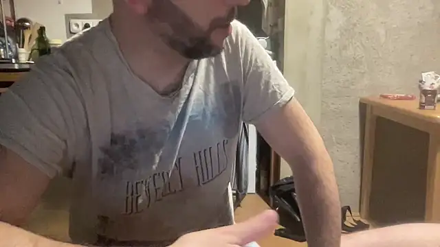 RedDante89 online show from March 2026 11:37:01 PM