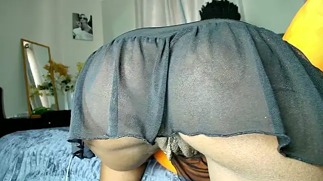 t-NaughtyLicia online show from February 2026 07:17:01 AM