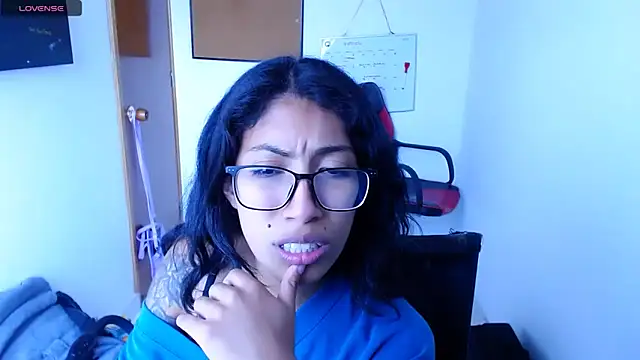 Snapshot of sofia_rosse4 chatting on February 2026 07:07:01 PM sofia rosse4 online show from February 2026 07:07:01 PM