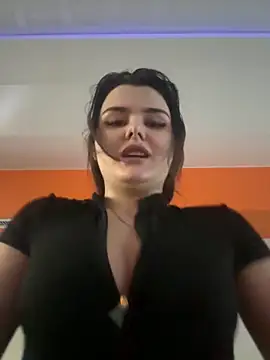 Snapshot of NikaMur chatting on January 2025 10:14:02 AM NikaMur online show from January 2025 10:14:02 AM