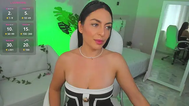 Snapshot of yourmagic_venus chatting on May 2026 09:56:02 PM yourmagic venus online show from May 2026 09:56:02 PM