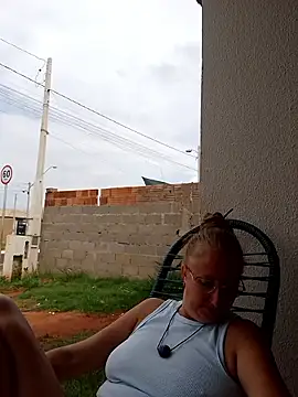 Snapshot of MILEIDE980 chatting on January 2026 12:32:01 PM MILEIDE980 online show from January 2026 12:32:01 PM