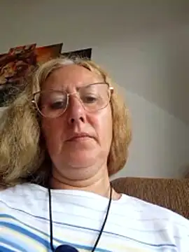 Snapshot of MILEIDE980 chatting on February 2026 02:16:02 PM MILEIDE980 online show from February 2026 02:16:02 PM