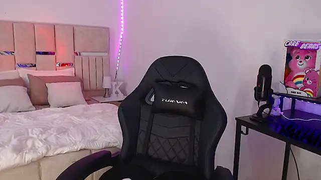 KimGeorgia  online show from March 2025 12:47:01 AM