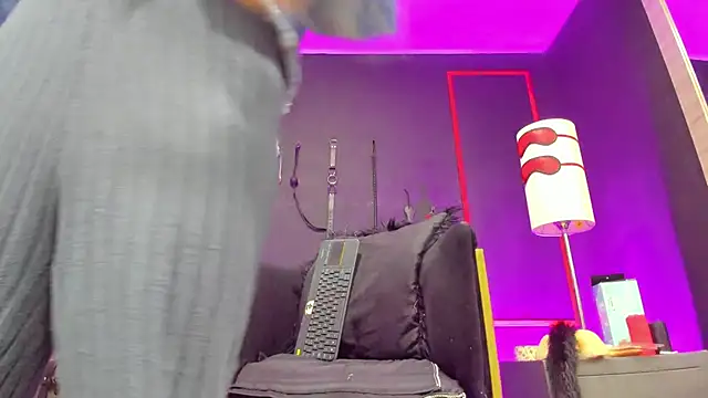 CharlotteScotte online show from September 2025 11:54:01 AM