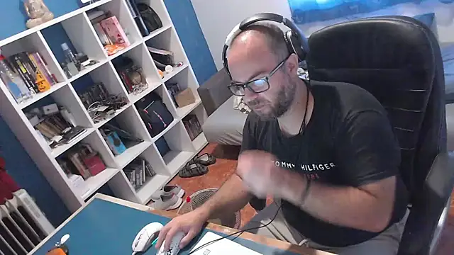 ravingr4d4 online show from September 2025 08:39:02 AM