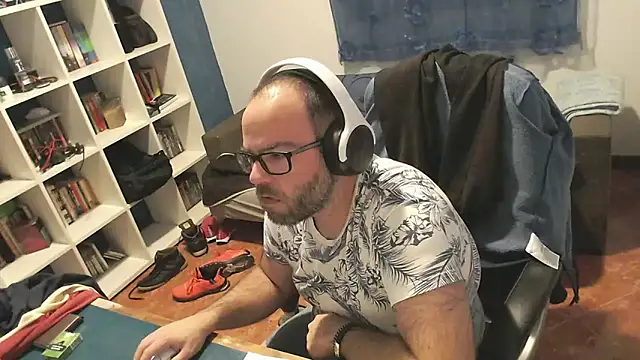 ravingr4d4 online show from November 2025 12:54:01 AM