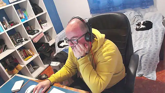 ravingr4d4 online show from February 2026 11:49:01 AM