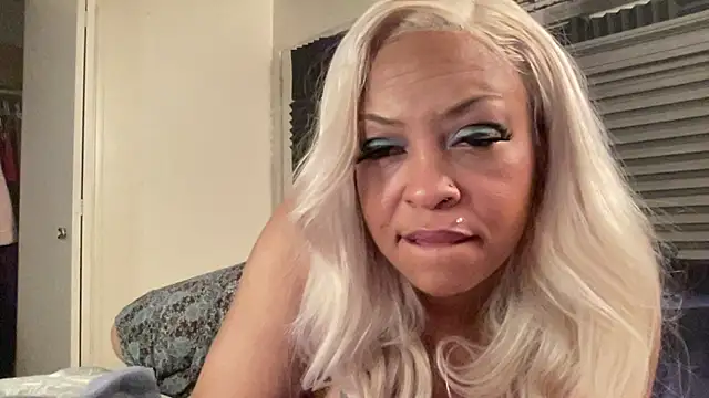 Snapshot of cocaNutt chatting on February 2026 01:29:02 PM cocaNutt online show from February 2026 01:29:02 PM