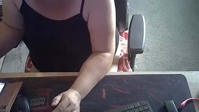 Silvia2277 online show from July 2026 01:47:02 PM