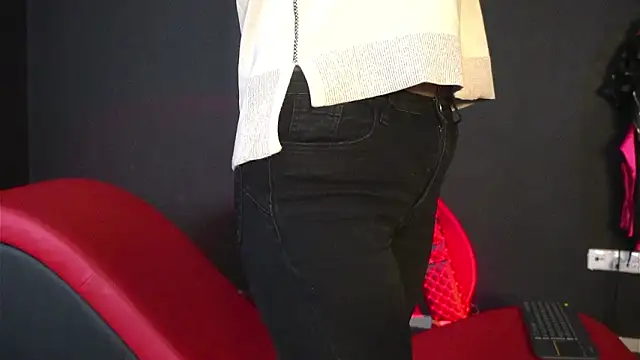 CelineConner online show from March 2026 05:15:02 AM