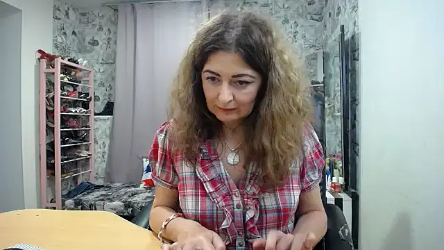 Helen1974 online show from April 2026 08:20:01 PM