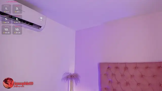 sophiarossee  online show from November 2025 12:05:02 PM