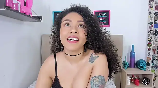 Zoe Gruber online show from February 2025 12:17:01 AM