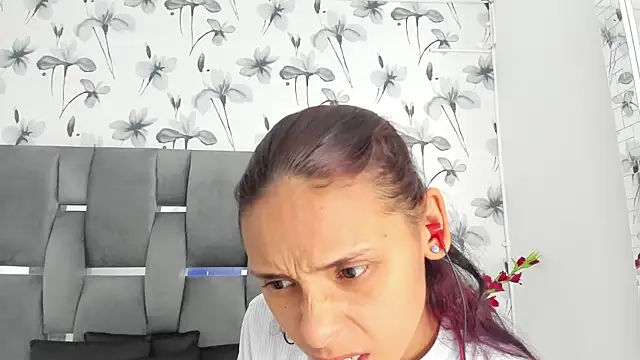 Ehotloveaxxx online show from October 2025 04:38:02 PM